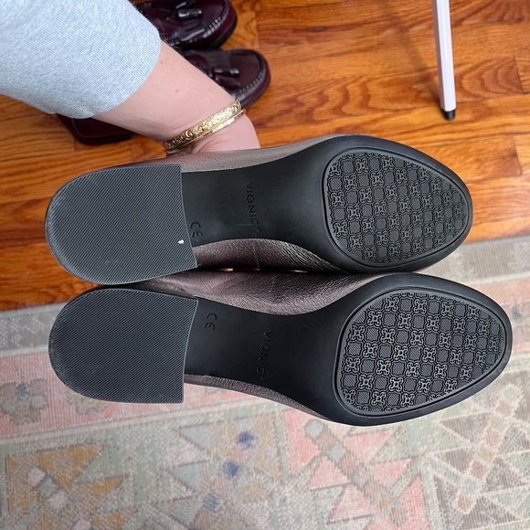 Women's Vionic Carmel Heel Pewter - Picture 3 of 4